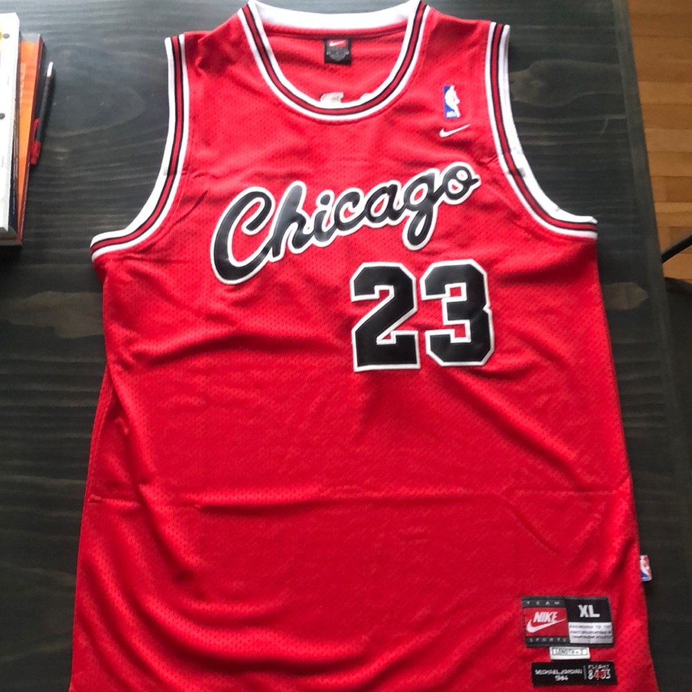Like new Nike Vintage Michael Jordan jersey - XL
